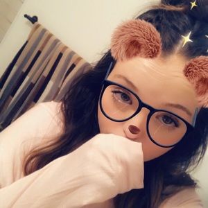 Meet your Posher, Skylar